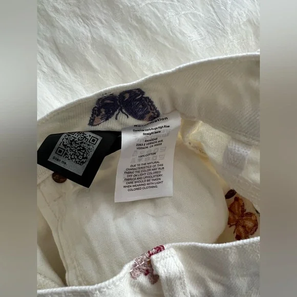 Reformation White Floral Women Jeans - Picture 16 of 16